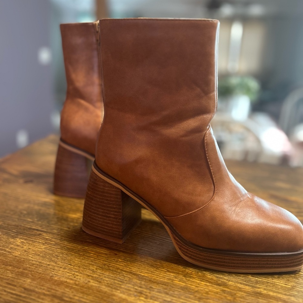 Candace Platform Boots